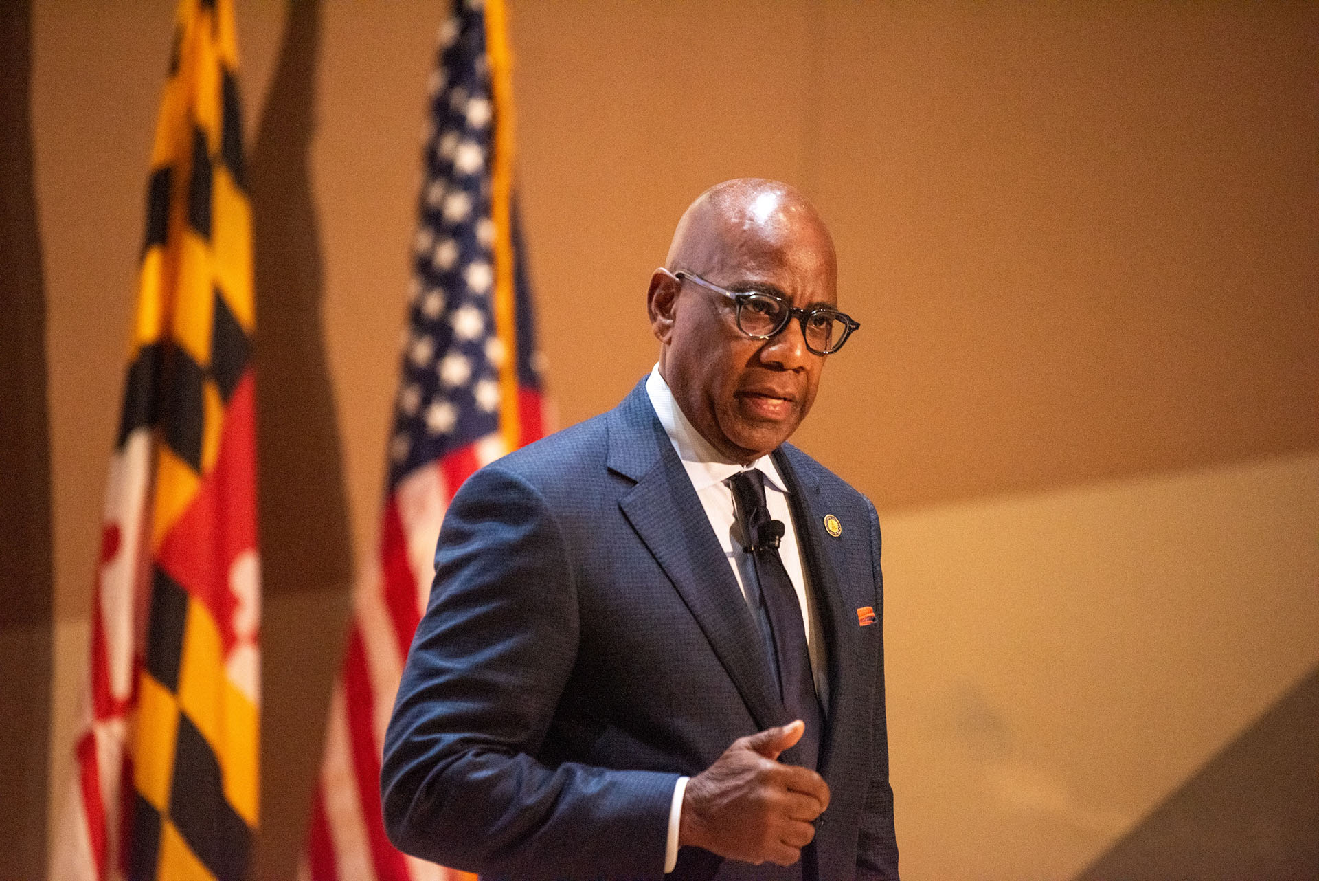 President Wilson speaking at a town hall meeting