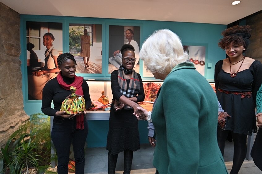 School of Architecture & Planning Professor Leads Cultural Envoy to London to Present Black Artists Exhibit to Queen of England 