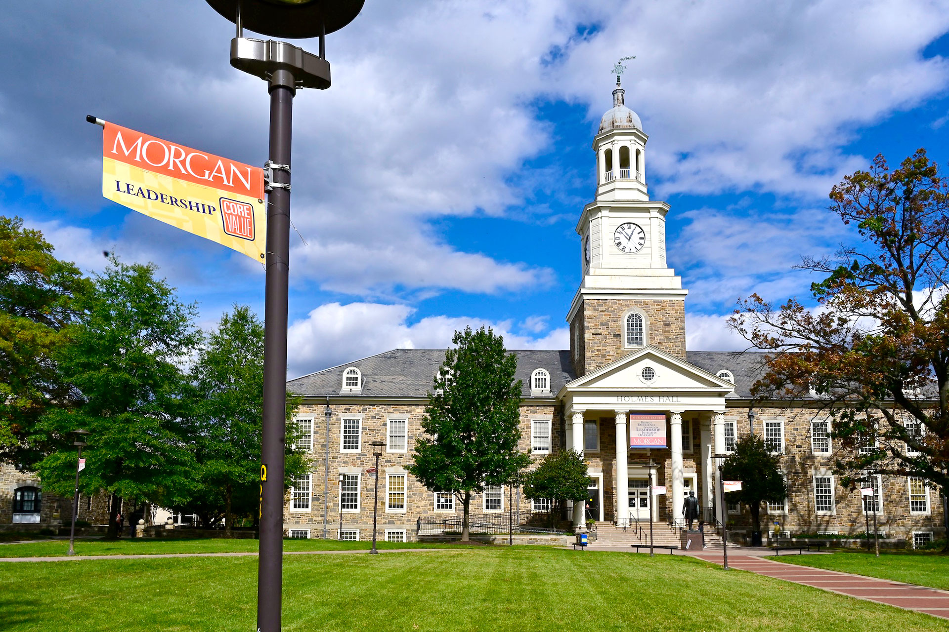 Holmes Hall Leadership Flag